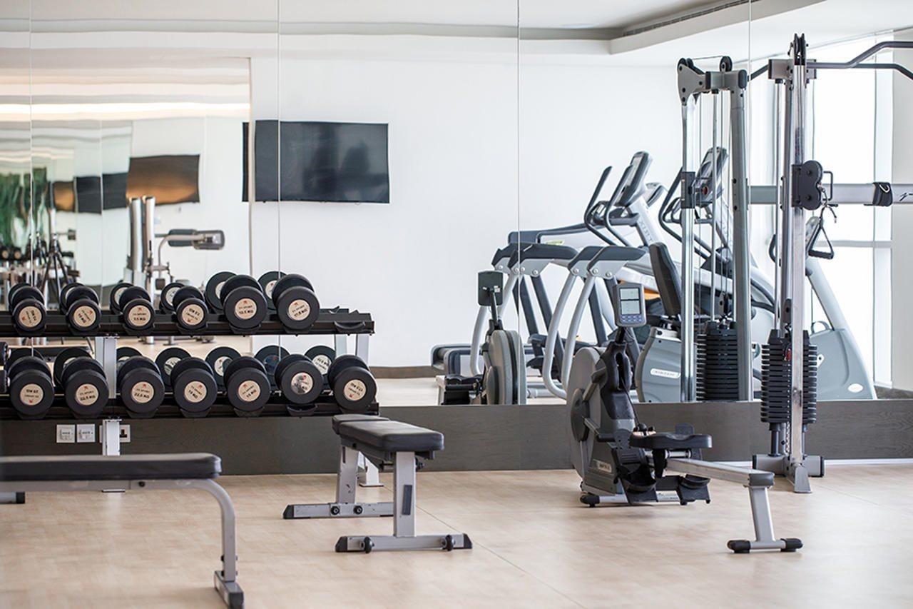 Royal M Al Aqah Beach Resort By Gewan Bagian luar foto A gym