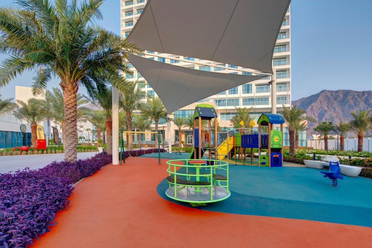 Royal M Al Aqah Beach Resort By Gewan Bagian luar foto Children's play area