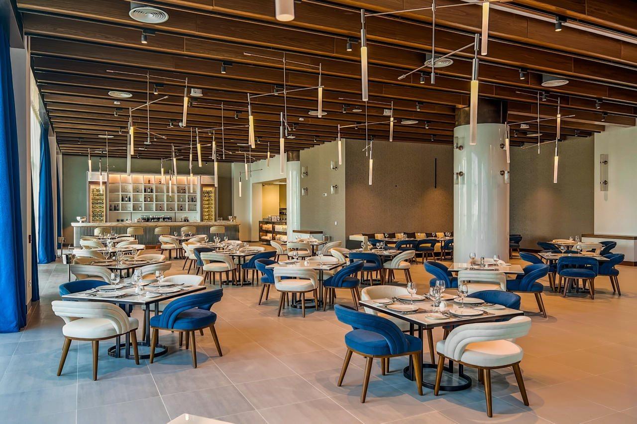 Royal M Al Aqah Beach Resort By Gewan Bagian luar foto The dining room at the restaurant